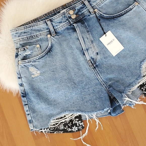 High Rise Light Was Denim Short Sz 31 